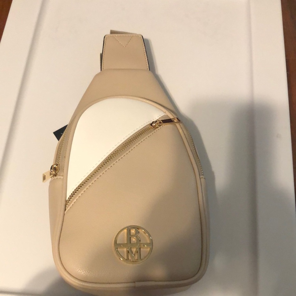 Badgley Mischka Beige and White Crossbody Bag